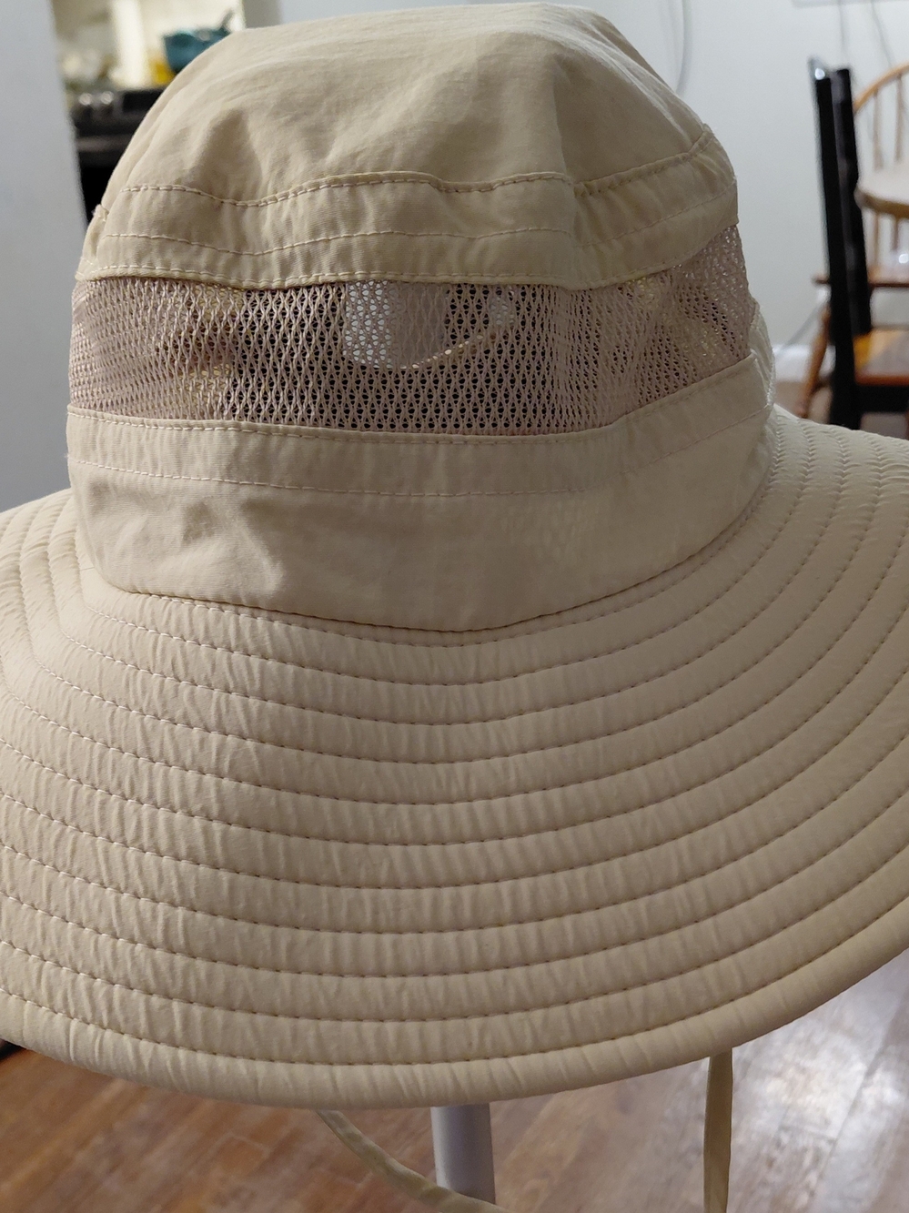 Women's Breathable Beige Sun Hat with Mesh Venting